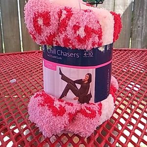 Chill Chasers Socks by Cuddl Duds